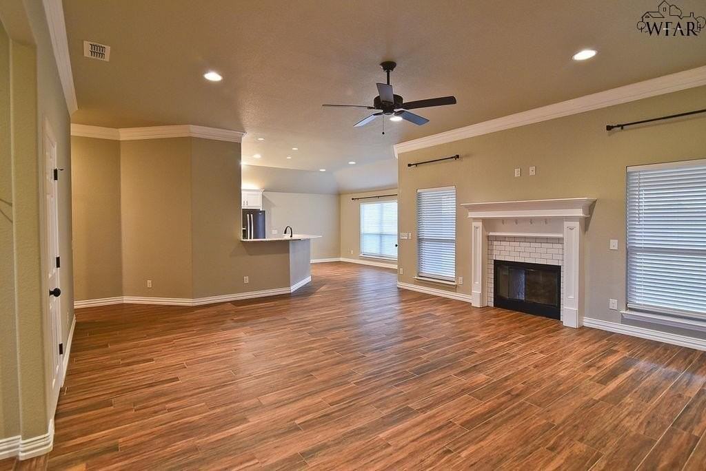 5022 Cy Young Dr - Photo 3 of 28