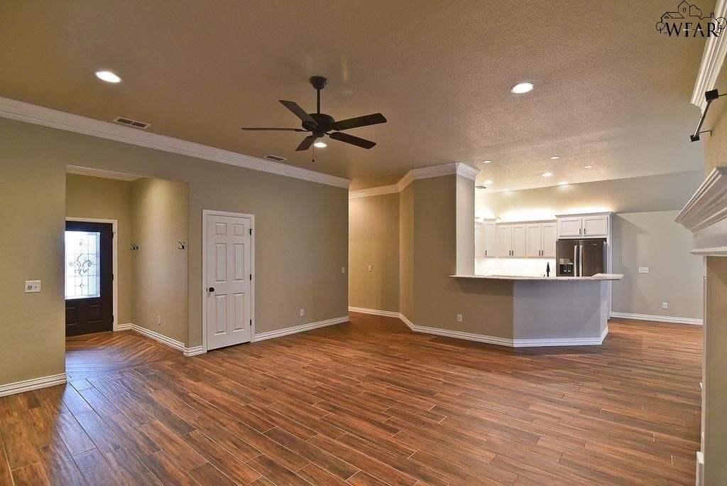 5022 Cy Young Dr - Photo 6 of 28