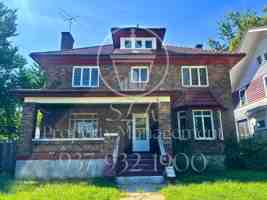 featured image of 901 Old Orchard Ave #1