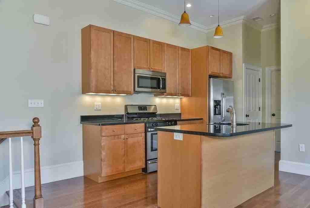3 Savin Hill Ave - Photo 2 of 11