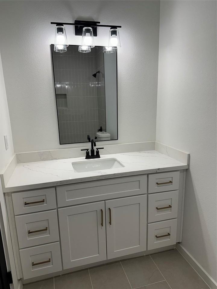 1086 Marjorie St ##A - Photo 4 of 13