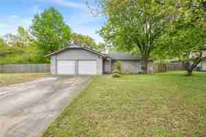 featured image of 2146 W Loren Cir