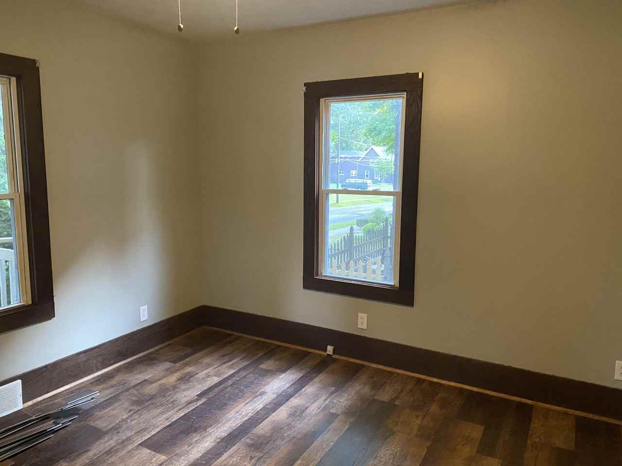 568 Franklin Ave #0 - Photo 5 of 25