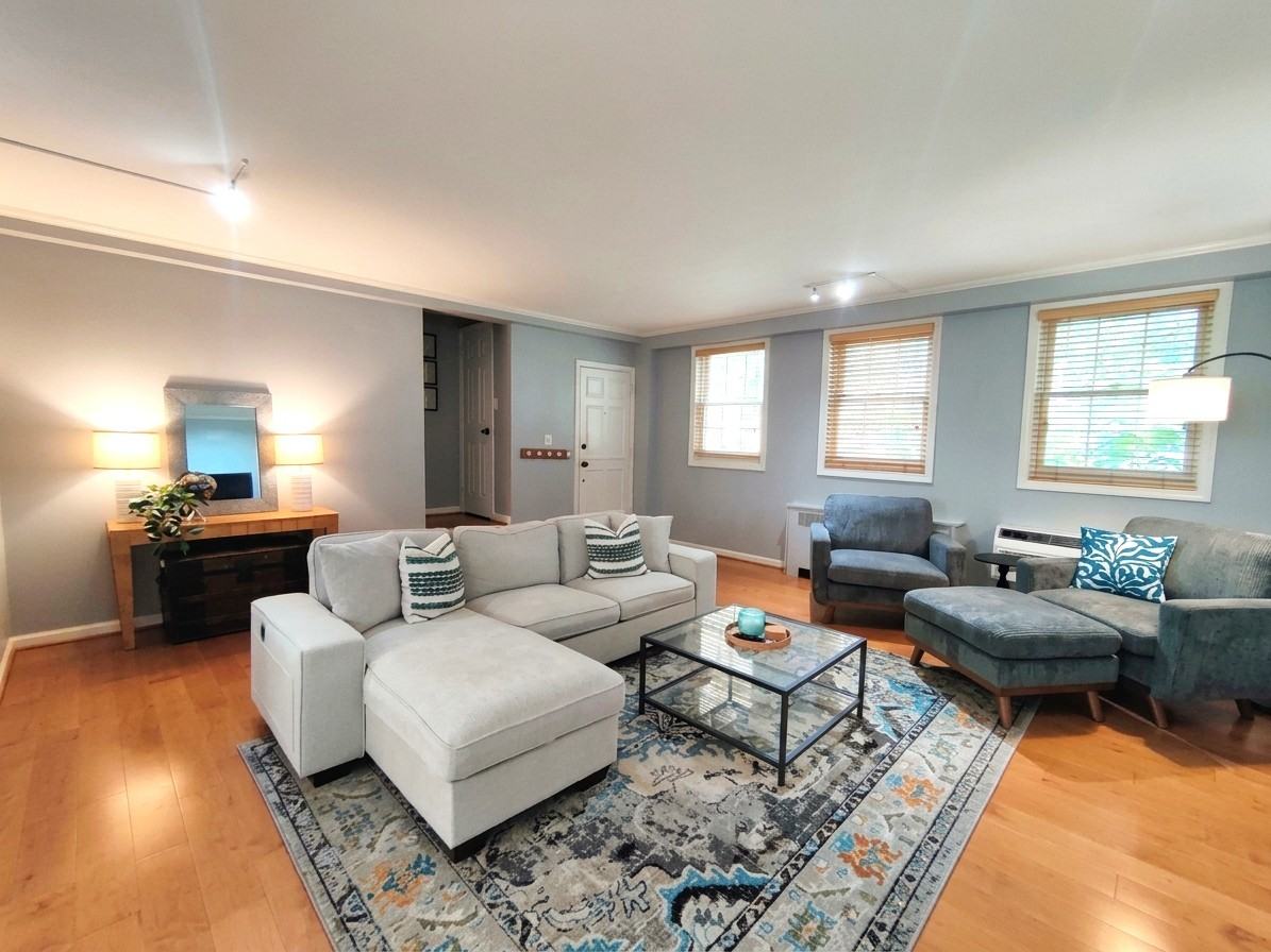 103 N George Mason Dr #1031 - Photo 3 of 33