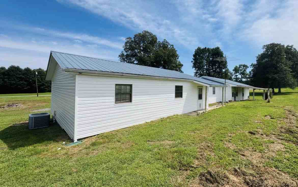 572 Lexington Dr Se #1 - Photo 2 of 26