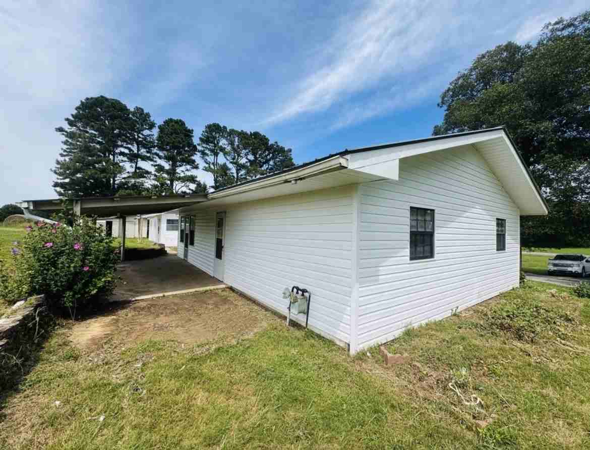 572 Lexington Dr Se #1 - Photo 3 of 26
