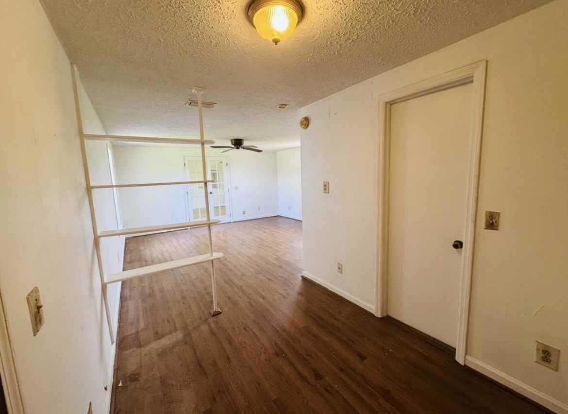572 Lexington Dr Se #1 - Photo 7 of 26