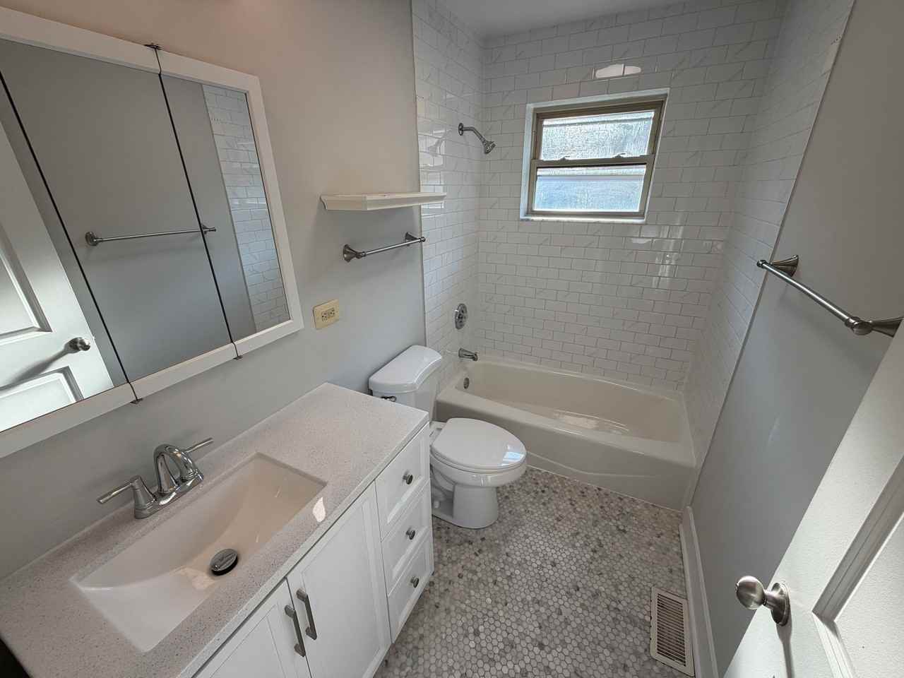 4240-44 Gilbert - Photo 6 of 16