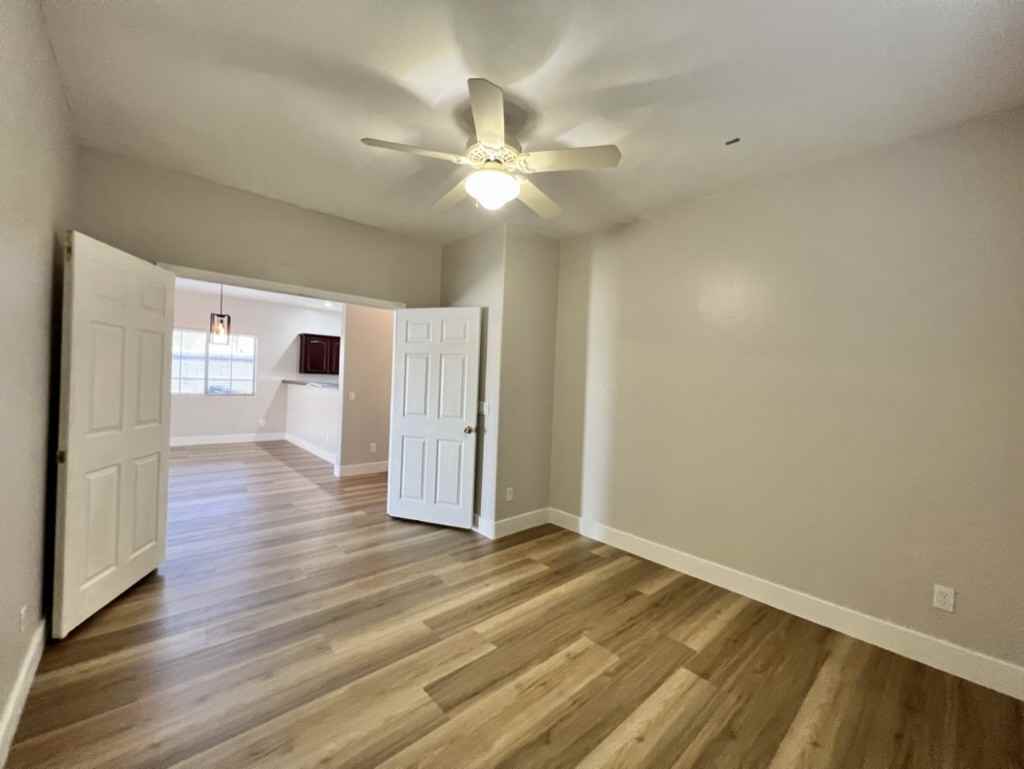 2138 N Arbor Ln - Photo 2 of 30