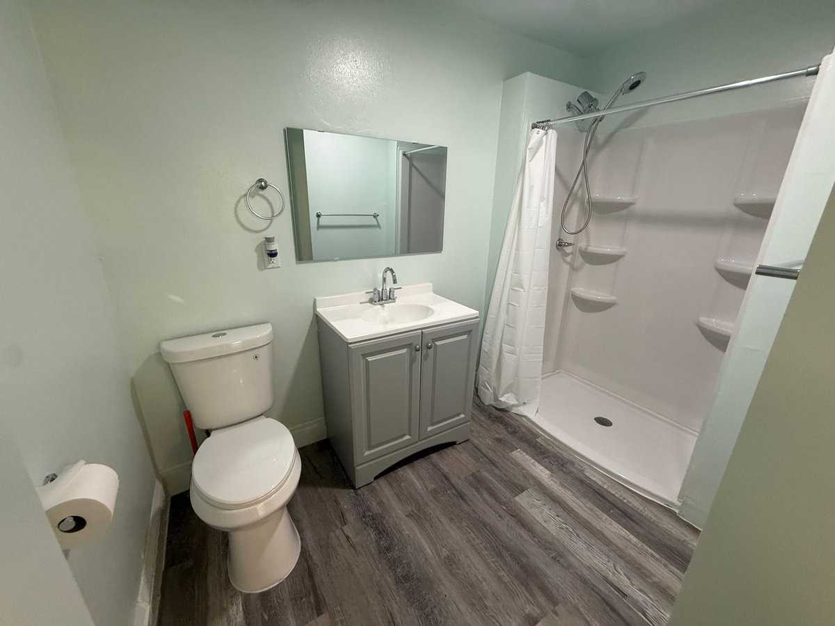 716 W Mansfield St - Photo 4 of 19