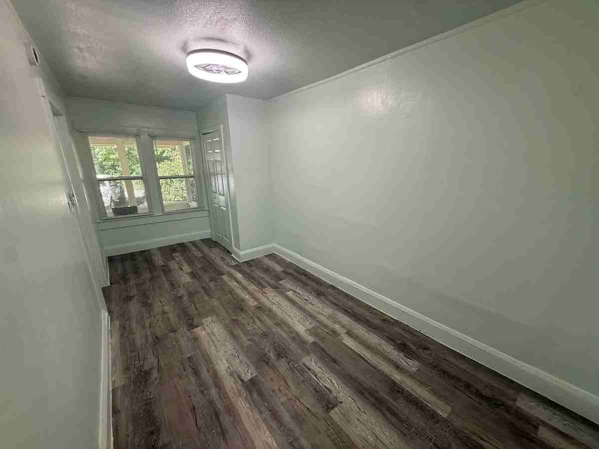 716 W Mansfield St - Photo 7 of 19