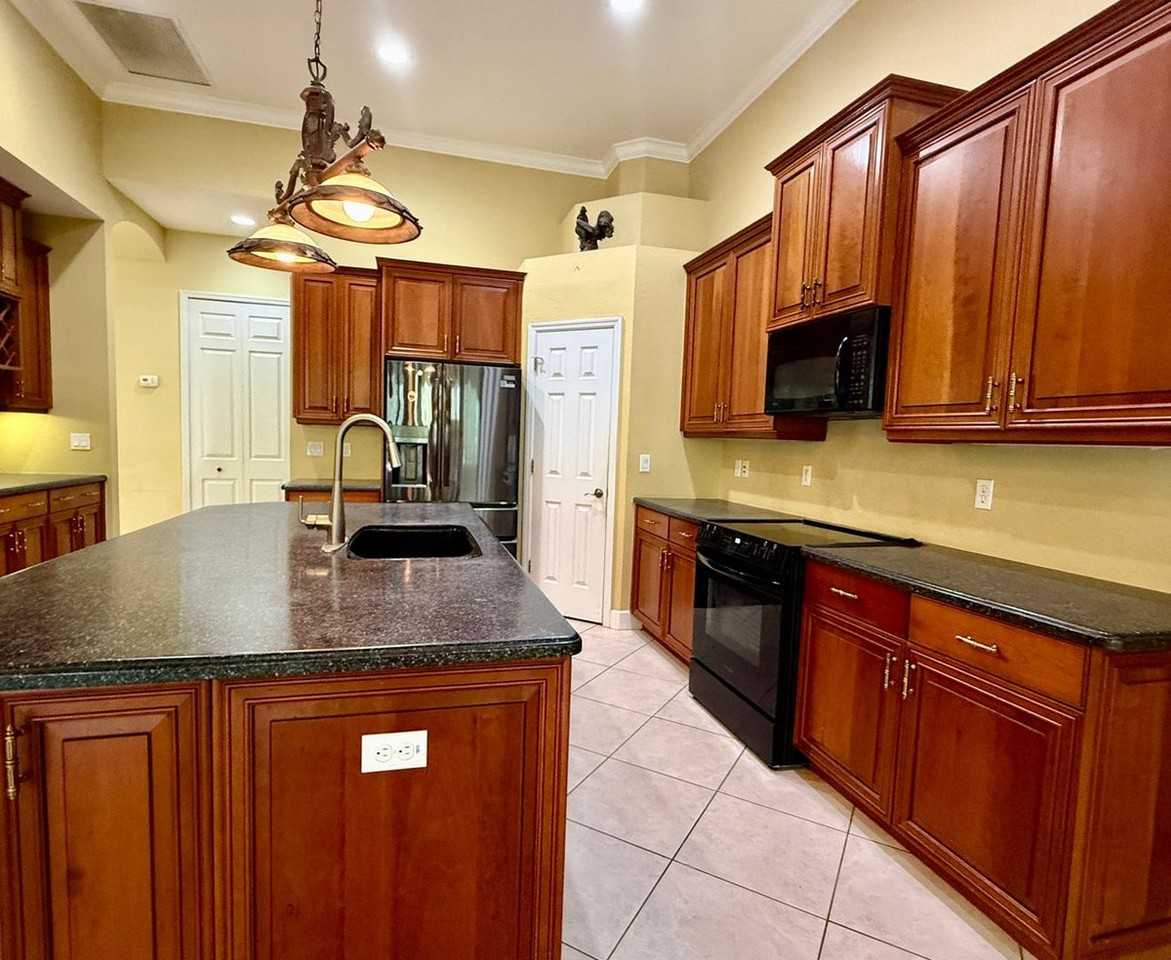 971 Stone Lake Dr - Photo 7 of 34