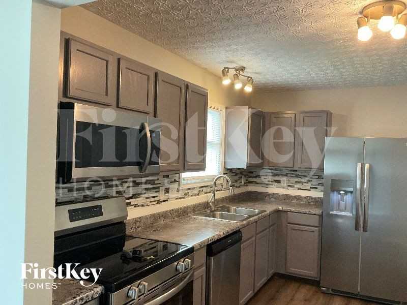 167 Gala Ave - Photo 4 of 10