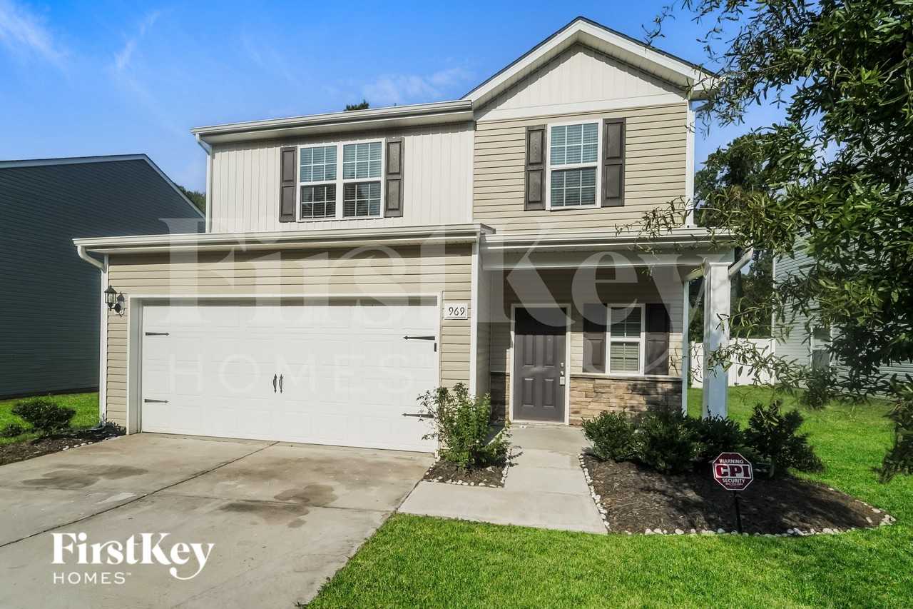 969 Joselynn Dr - Photo 2 of 16