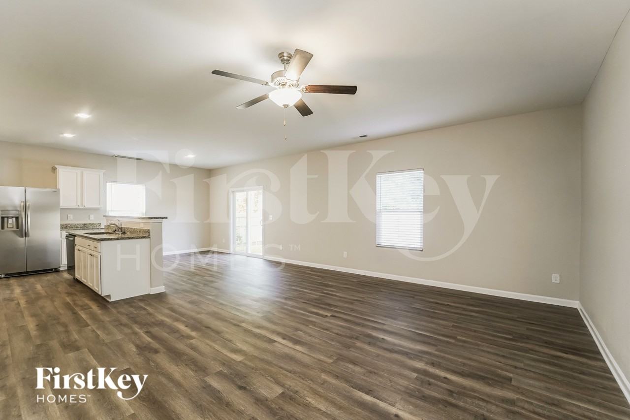 969 Joselynn Dr - Photo 3 of 16
