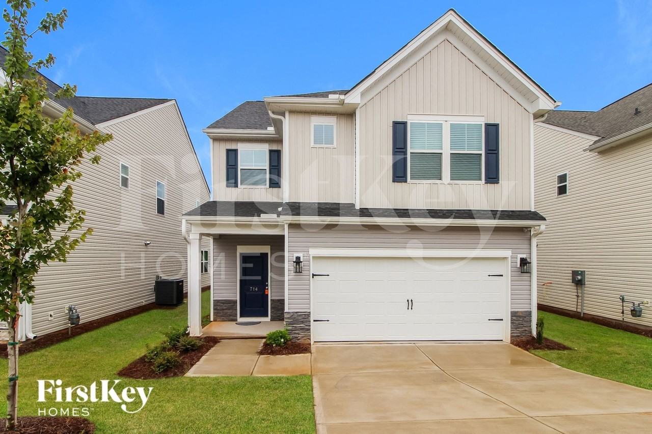 714 Ridgemoor Trl
