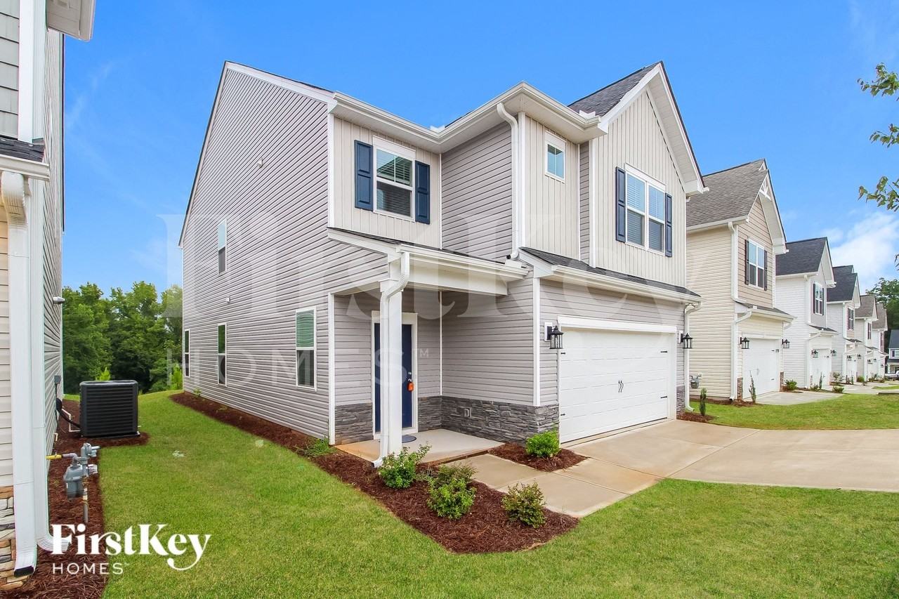 714 Ridgemoor Trl - Photo 2 of 16