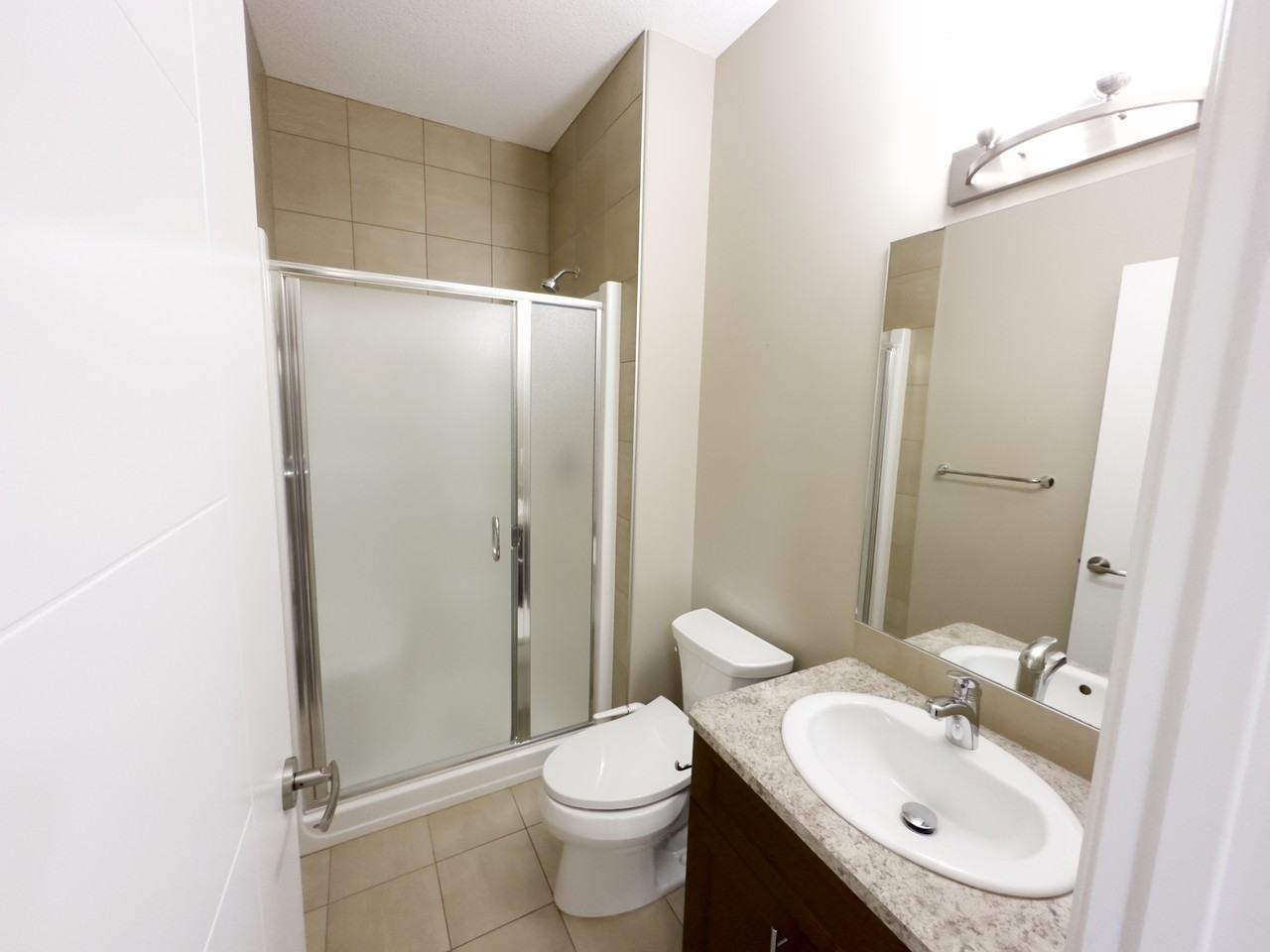 2142 57 St Sw - Photo 5 of 50