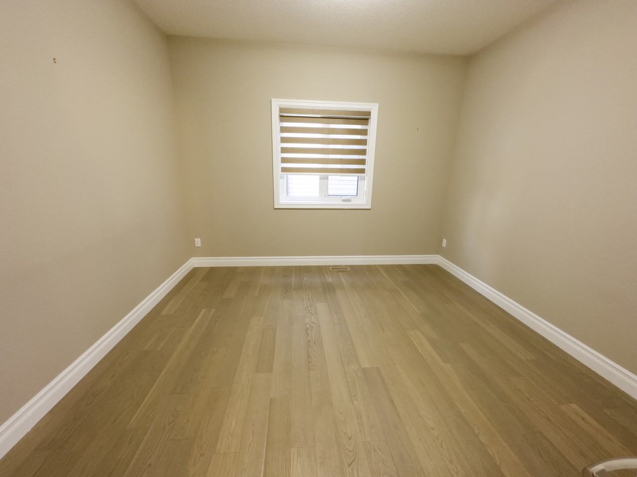 2142 57 St Sw - Photo 6 of 50