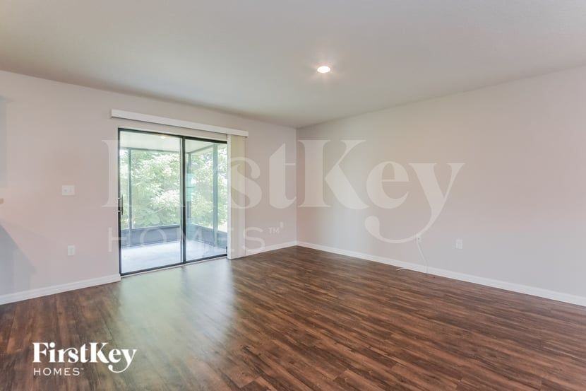 882 N Fairbanks Dr - Photo 4 of 16