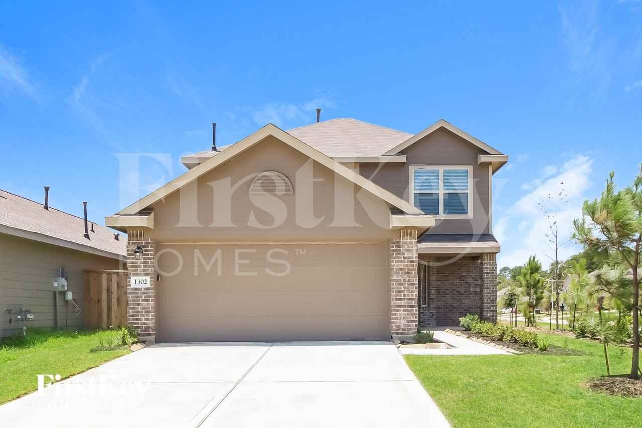 1302 Vincente Ct