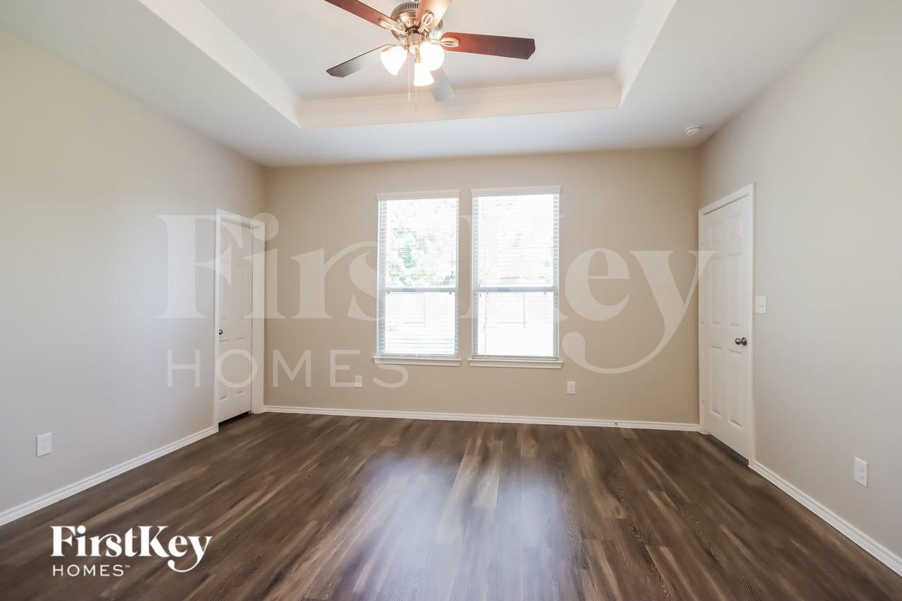 2092 Lost Timbers Dr - Photo 6 of 16