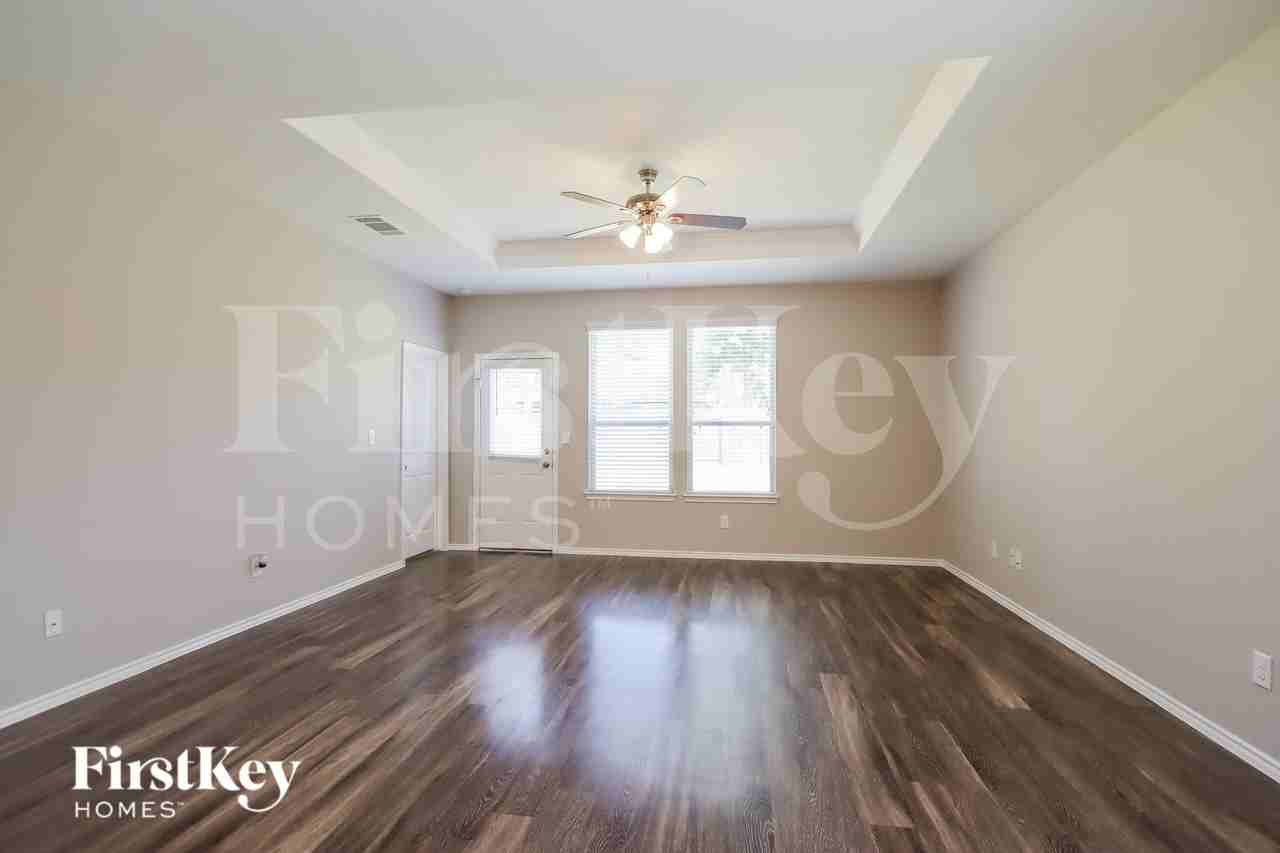 2092 Lost Timbers Dr - Photo 7 of 16