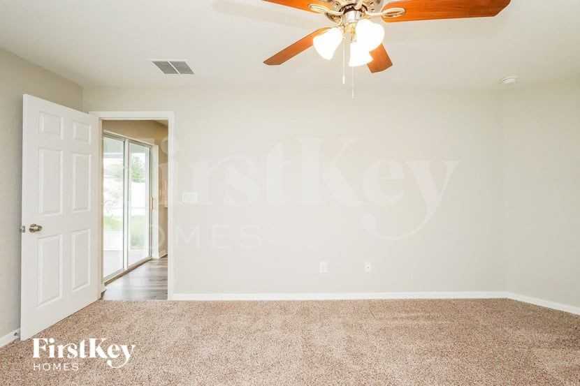 2898 Harlow Ave - Photo 5 of 16