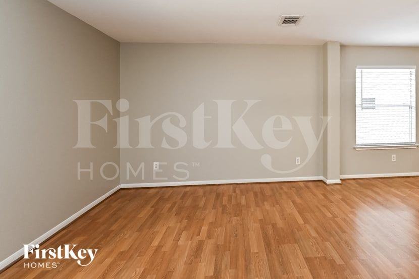 7234 River Pines Dr - Photo 6 of 16