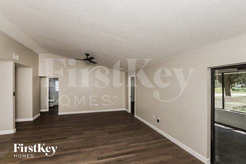1200 Coosa Ave Ne - Photo 4 of 16