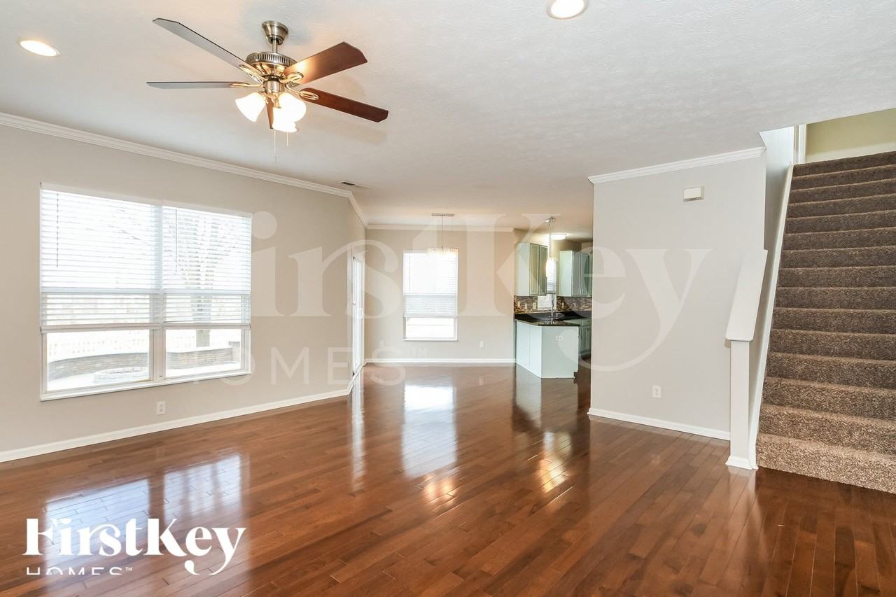 14453 Welford Way - Photo 2 of 15