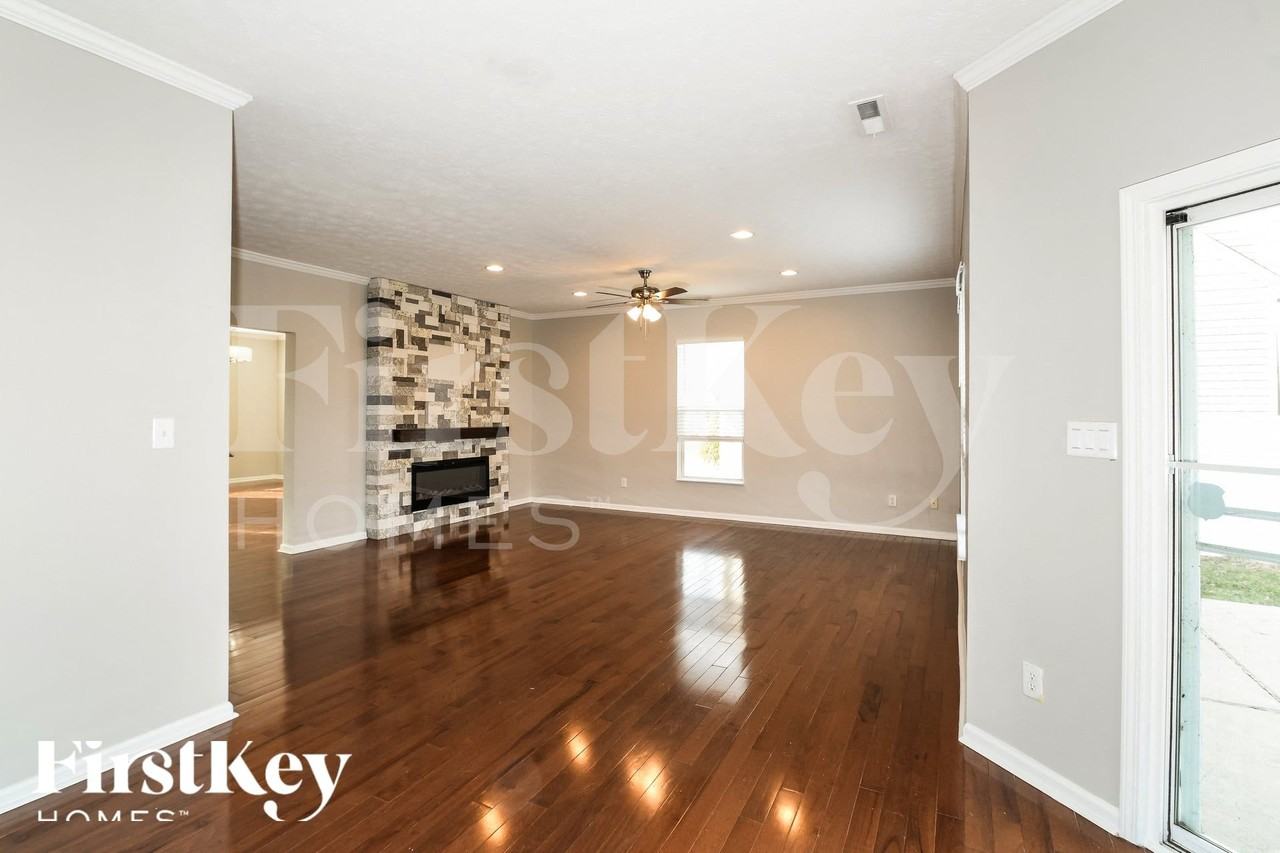 14453 Welford Way - Photo 3 of 15