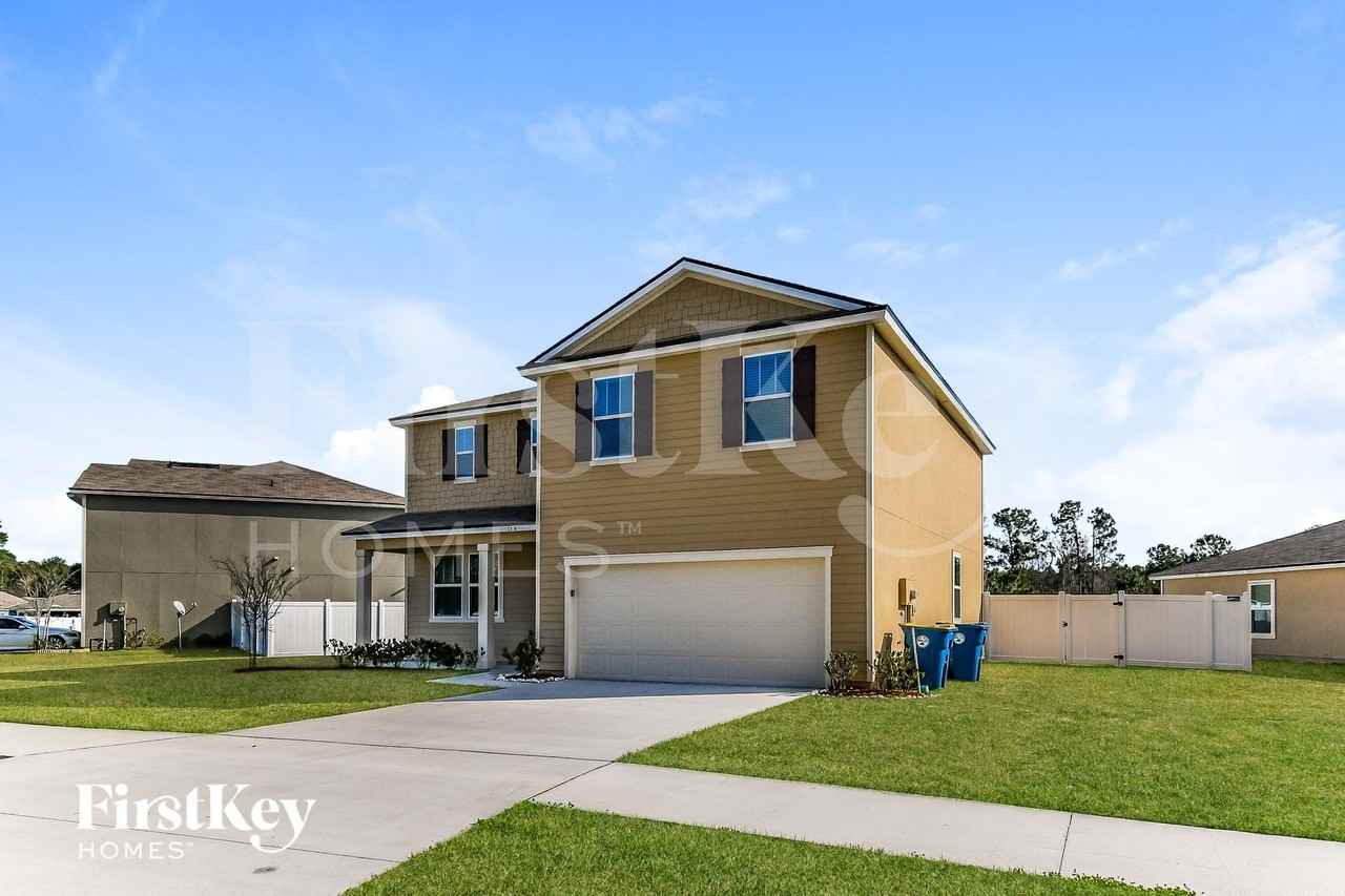 2360 Sea Palm Ave - Photo 2 of 16