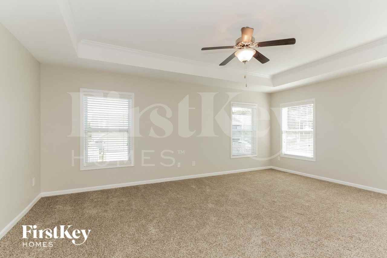 9805 Rayneridge Dr - Photo 7 of 15