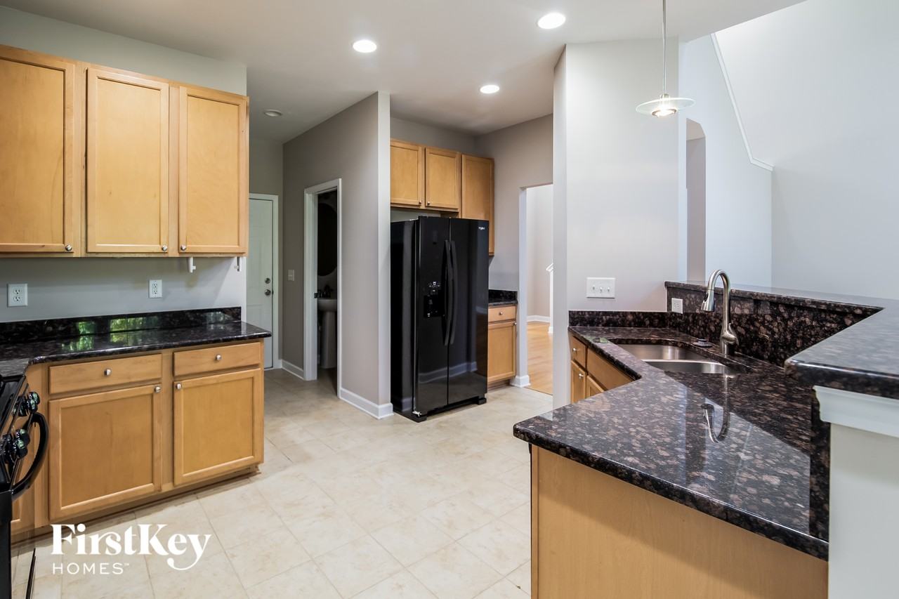 3616 Pimmit Pl - Photo 6 of 15