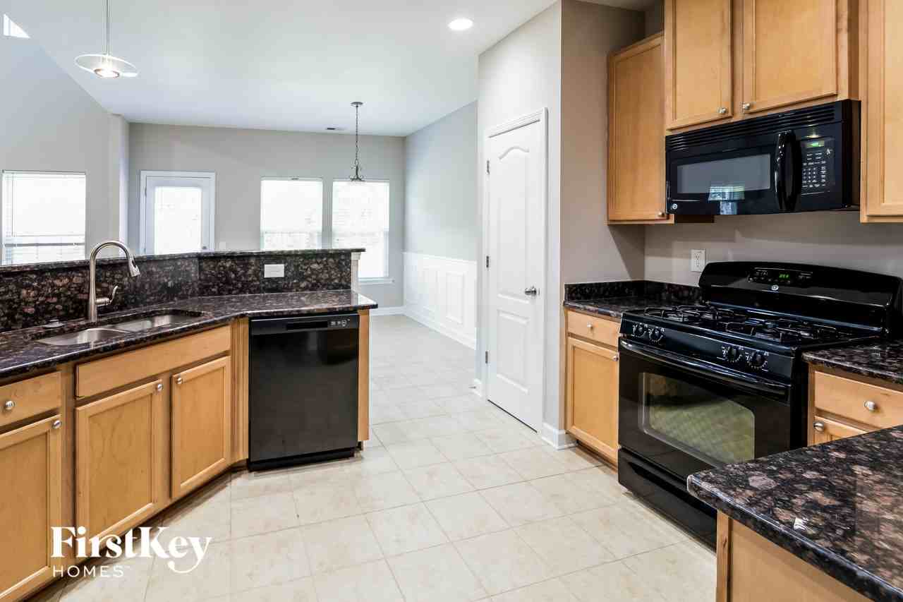 3616 Pimmit Pl - Photo 7 of 15