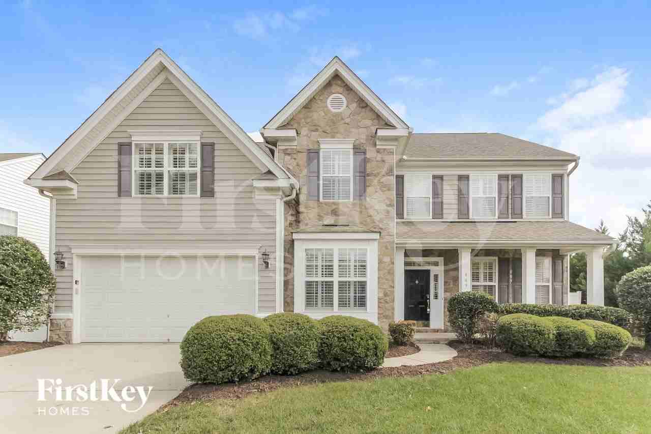 869 Brookdale Ln