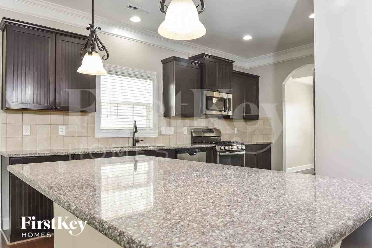 707 Nellie Gray Pl - Photo 7 of 15