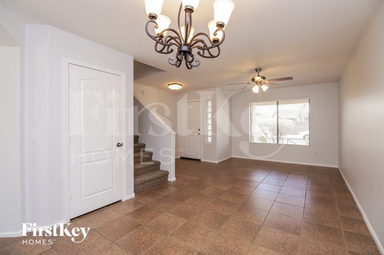 29869 N Blackfoot Daisy Dr - Photo 7 of 16