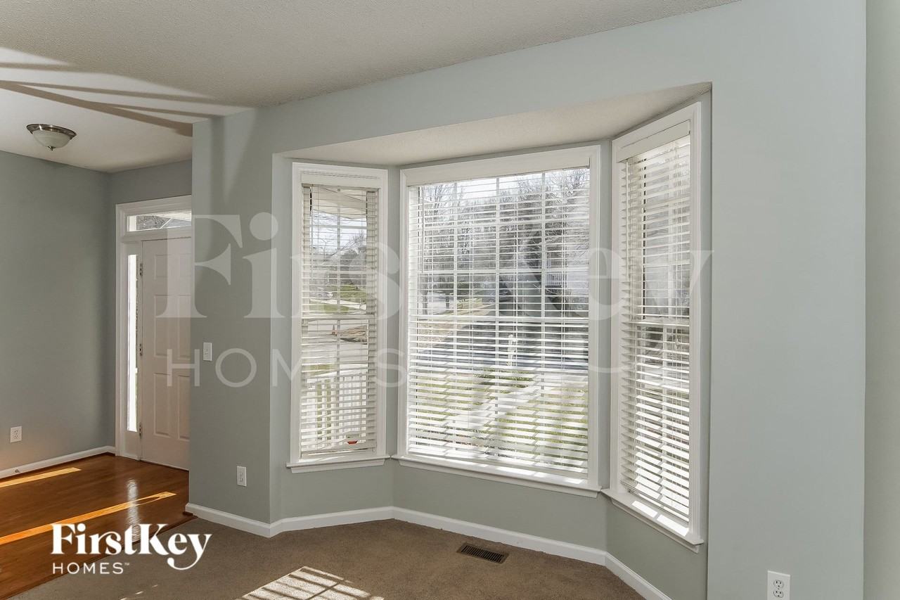 4300 Suffolk Trl - Photo 3 of 15