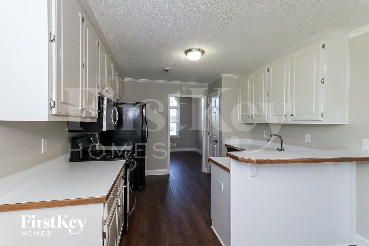 5416 Milling Ct - Photo 6 of 15