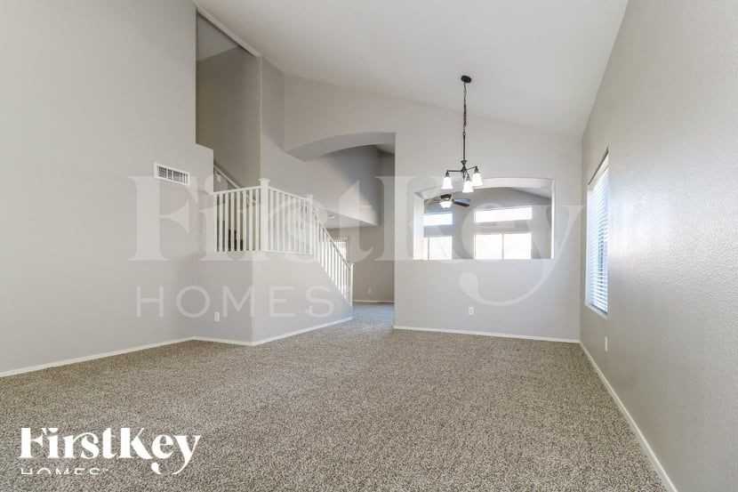8560 W Vogel Ave - Photo 4 of 15