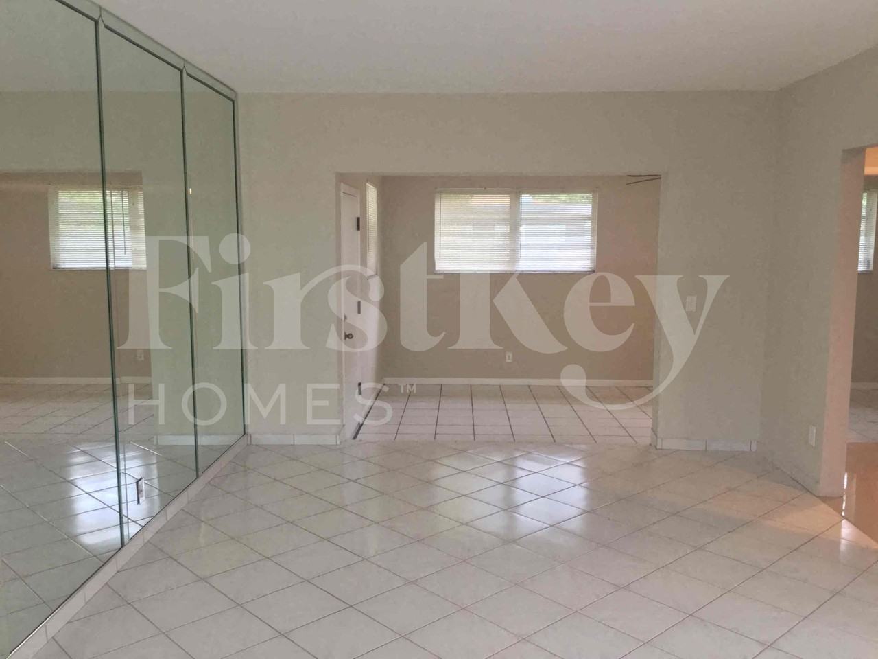 60 Nwter - Photo 3 of 14