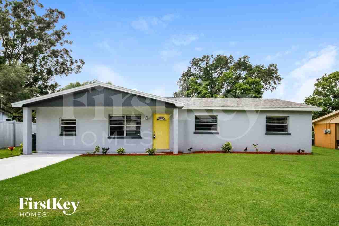 423 Martha St