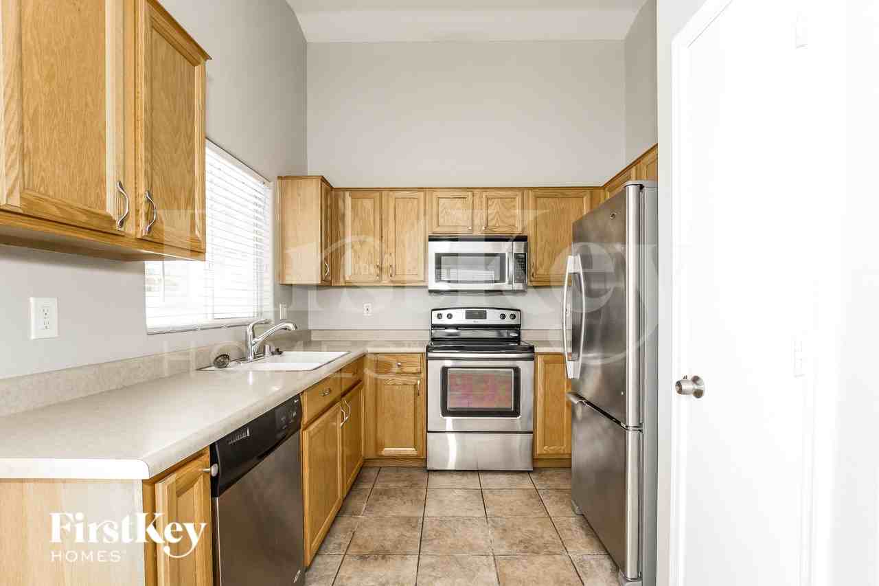 3609 W Tina Ln - Photo 6 of 15