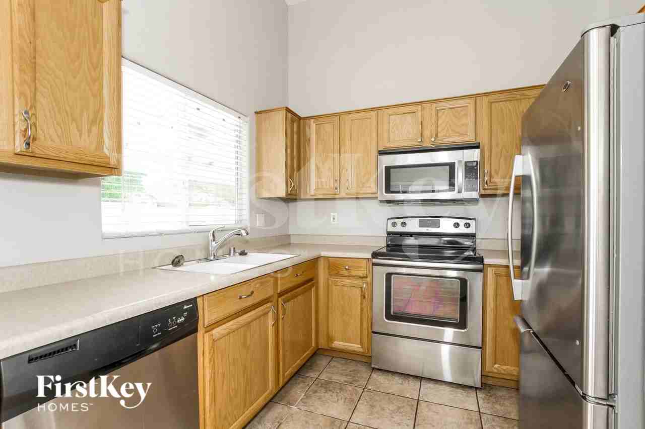 3609 W Tina Ln - Photo 7 of 15