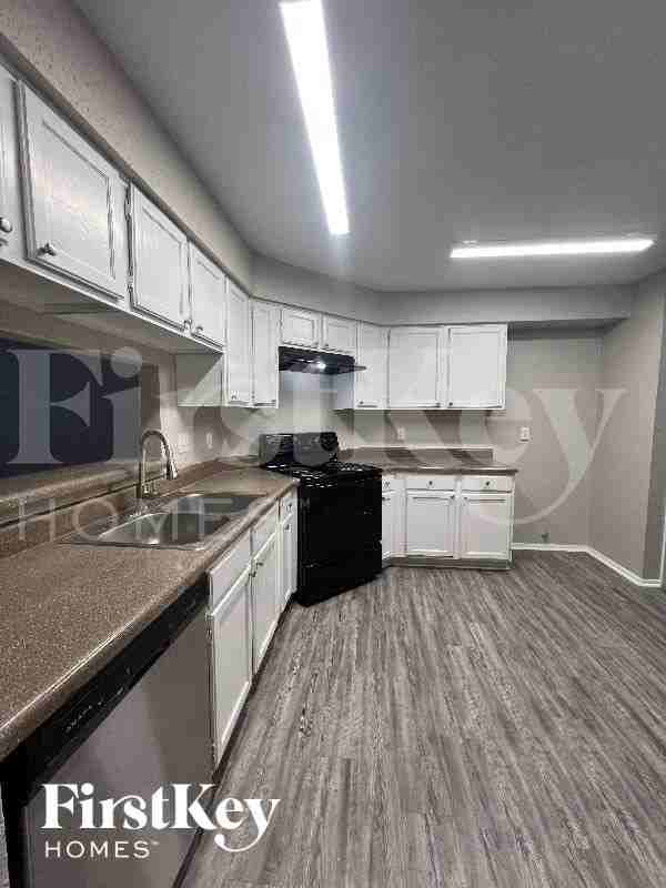 21714 Nickerton Ln - Photo 5 of 13