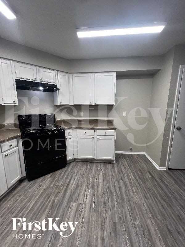21714 Nickerton Ln - Photo 6 of 13