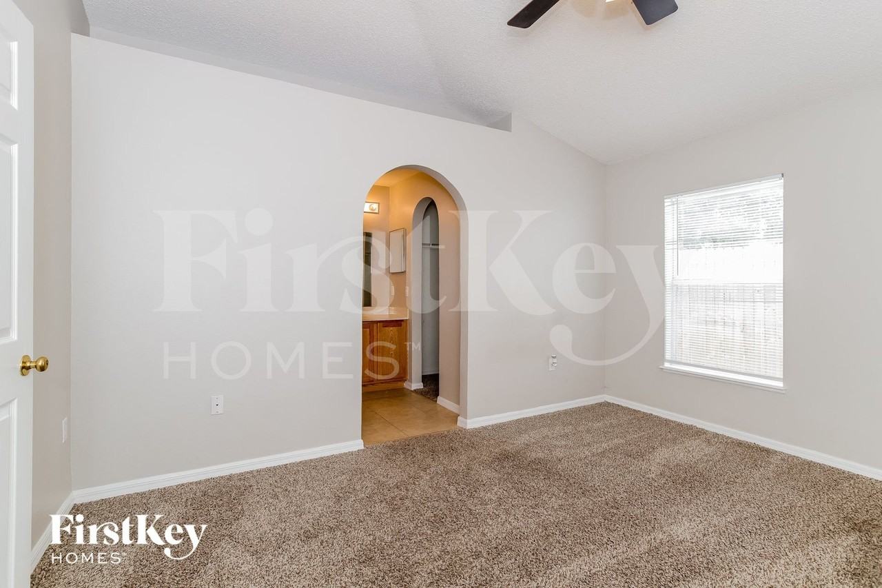 2118 Whispering Trails Blvd - Photo 7 of 16