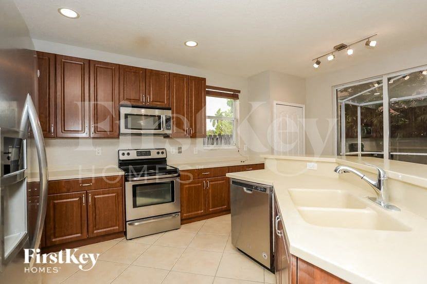 16436 Swterrace - Photo 4 of 16